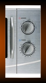 Micro-ondes poign�e et boutons.
