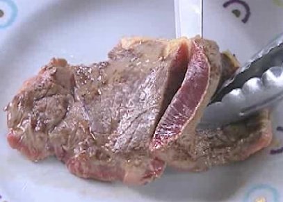 Steak cuisson bleu.